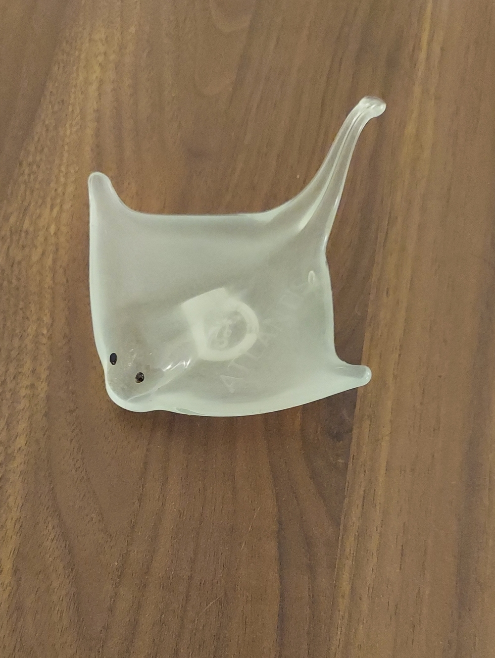 Frosted Glass Stingray Figurine Decorative Bowl - Glows In The Dark